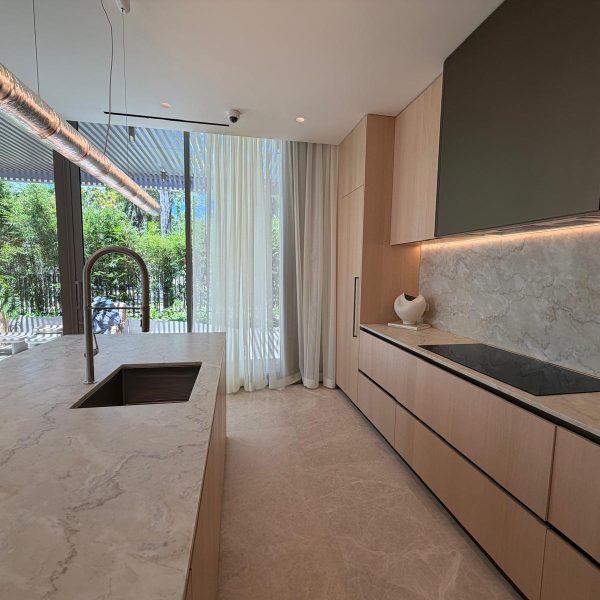 Kravet 07