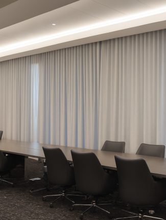 Modern conference ro